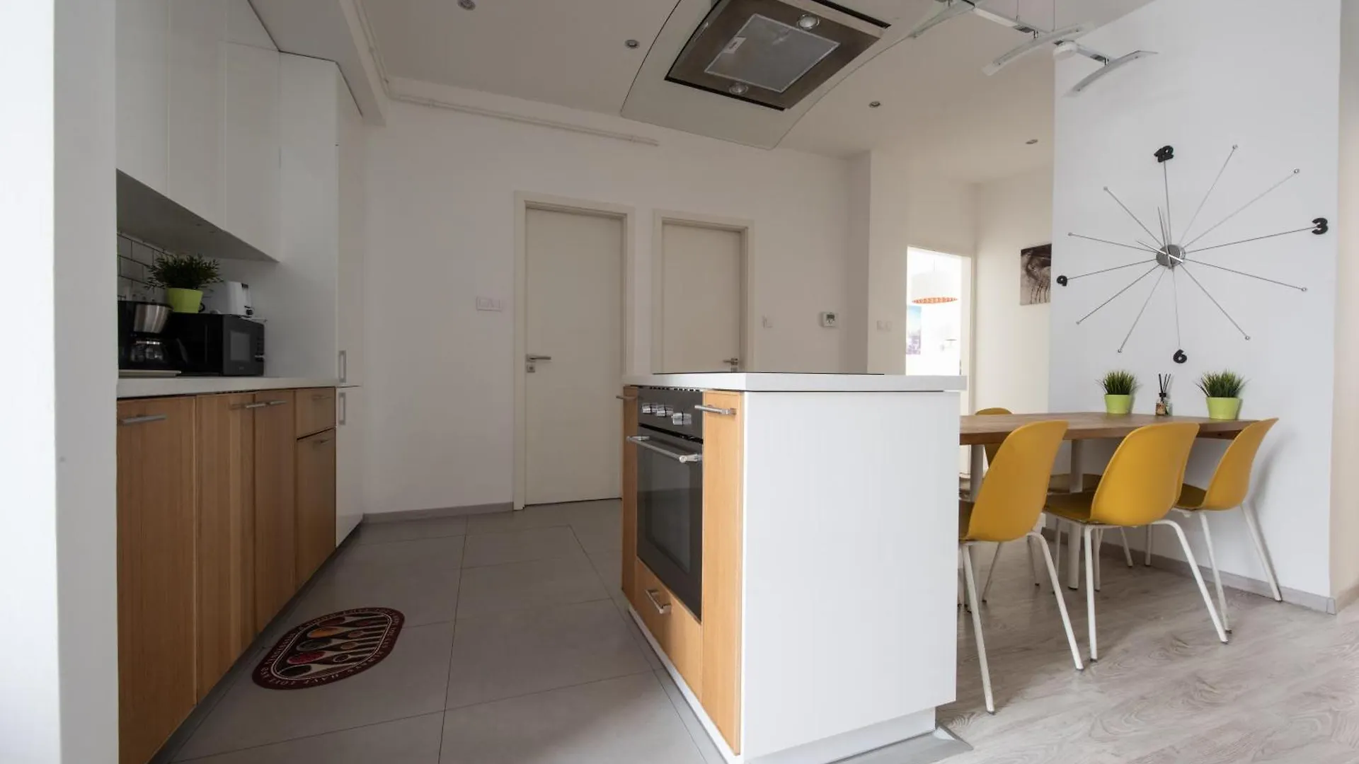 Modern Downtown Retreat At Akacfa 36 Apartment Budapest 0*,