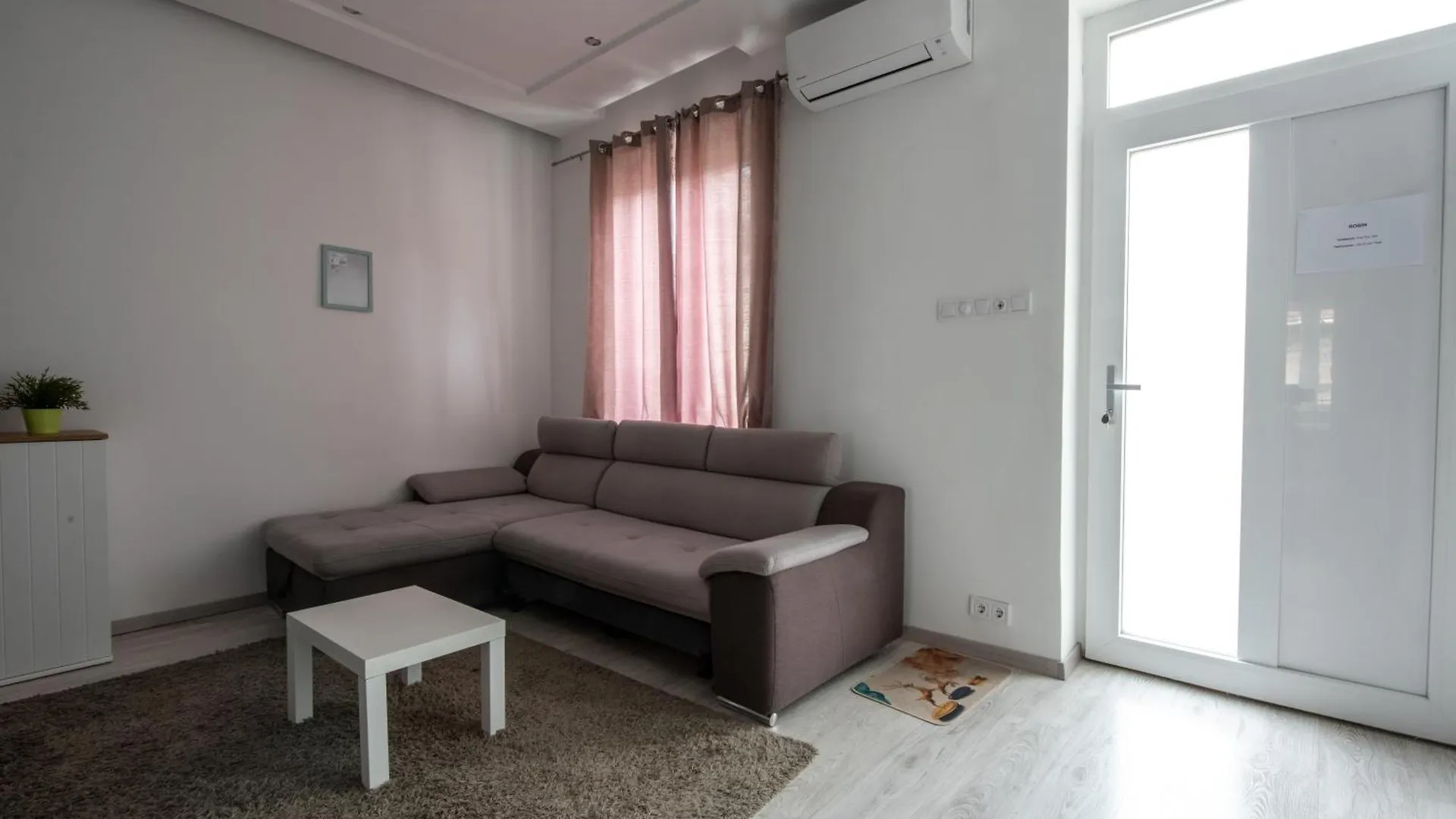 Modern Downtown Retreat At Akacfa 36 Apartment Budapest Hungary