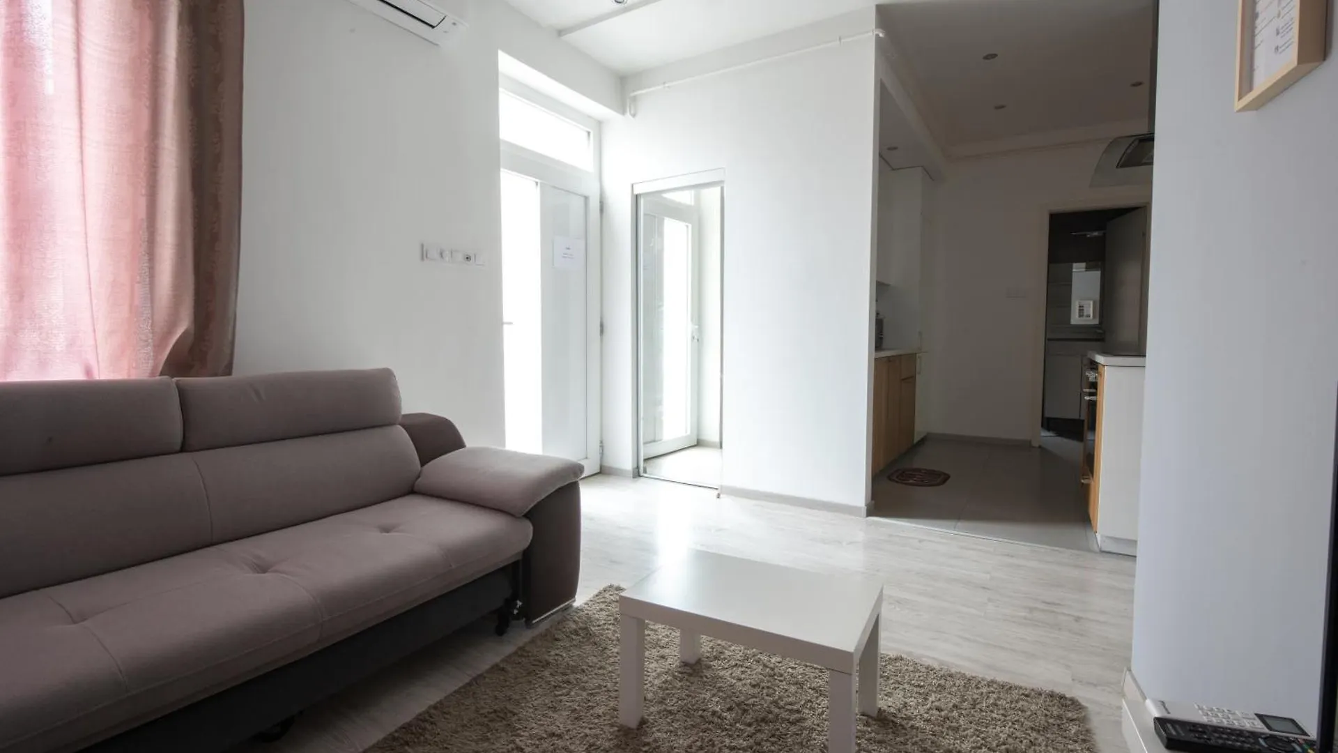 Modern Downtown Retreat At Akacfa 36 Apartment Budapest