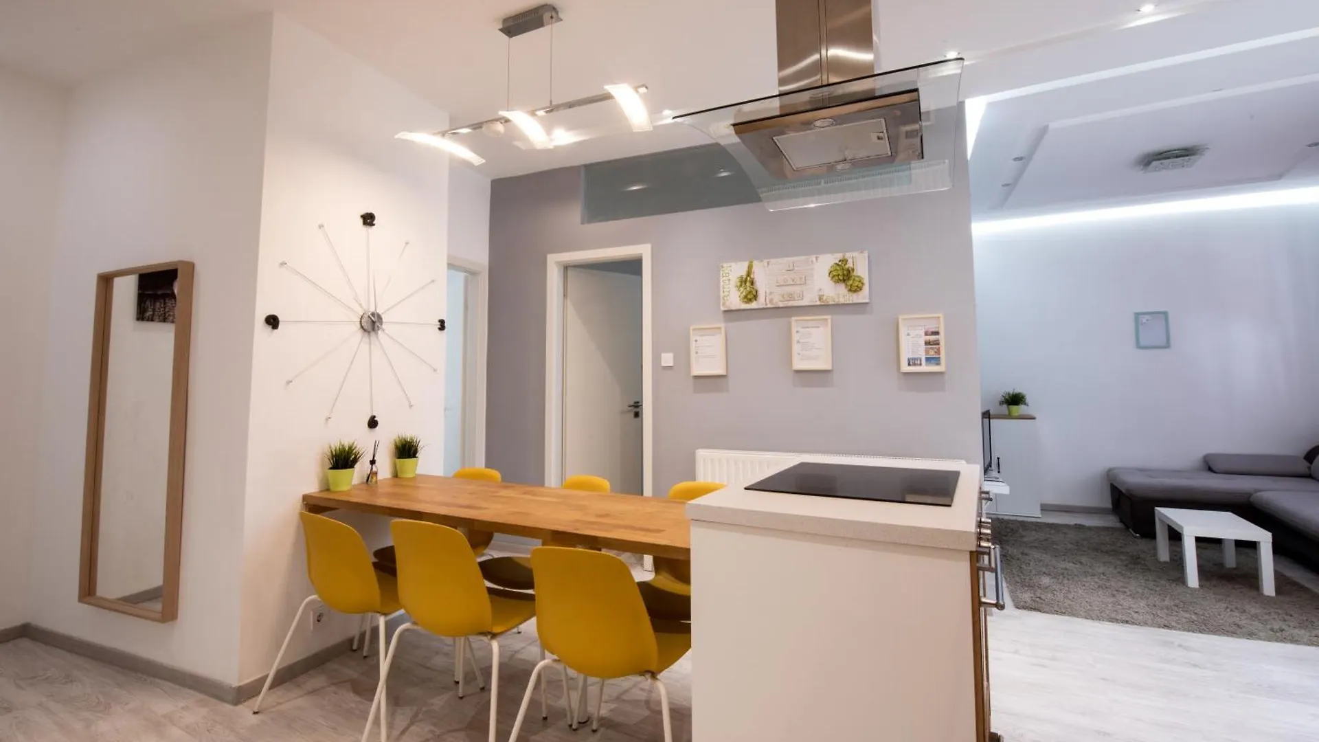 Modern Downtown Retreat At Akacfa 36 location